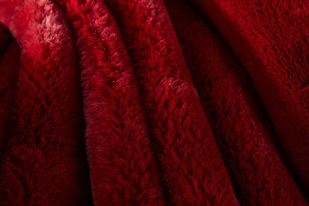 Cassilda Luxury Chinchilla Faux Fur Throw Blanket (50