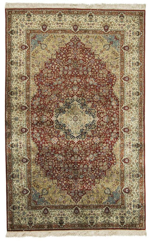    Not Available 100% Silk Rug Assorted