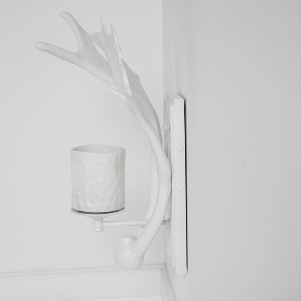 Mercana Rockland Antlers Wall Sconce – Rustic Lodge Charm with Modern Design for Stylish Ambient Lighting 65252