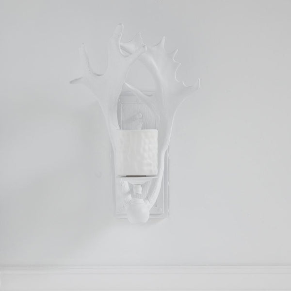 Mercana Rockland Antlers Wall Sconce – Rustic Lodge Charm with Modern Design for Stylish Ambient Lighting 65252
