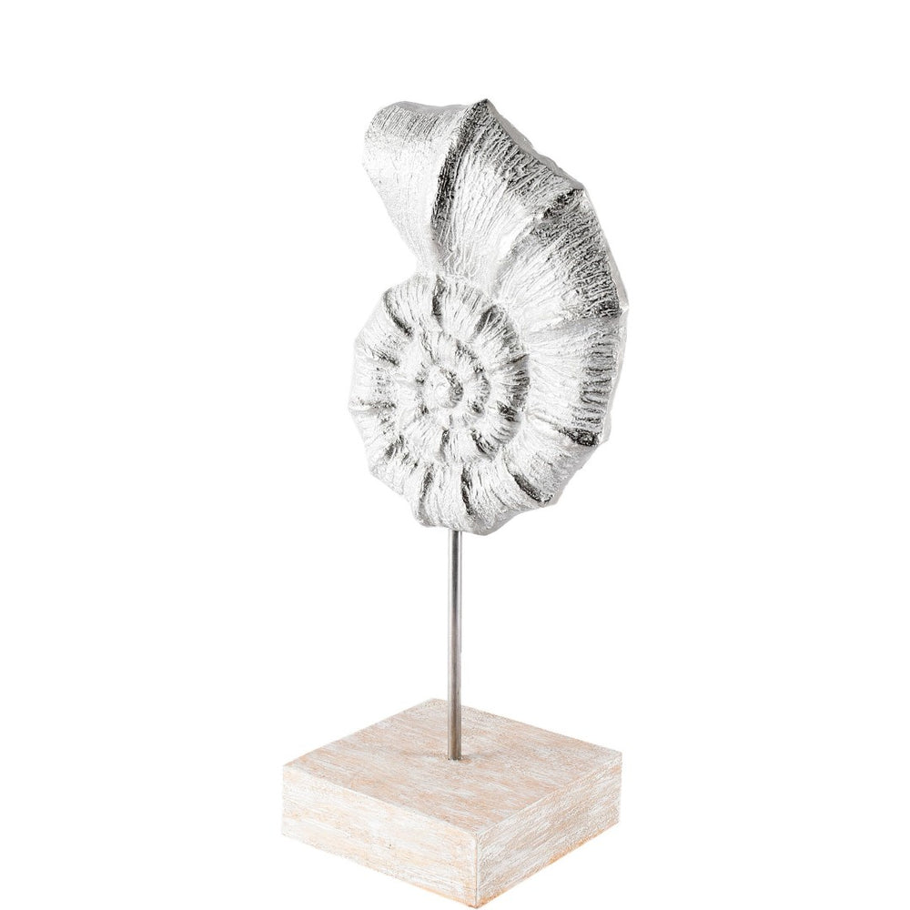 Mercana Cockle Coastal Iron Shell Accent on Whitewashed Base - Elegant Home Decor for Beach-Inspired Styling 67288
