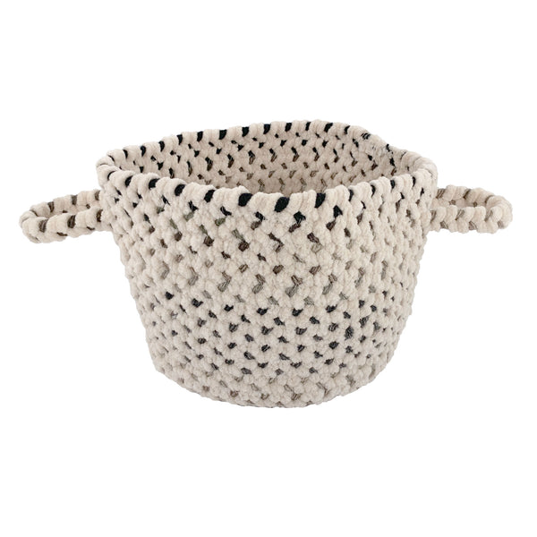 Capel Rugs Dramatic Artisan Braid Design - Chic Vivid Style With Subtle Pointillism For Modern Elegance Foggy Day, Grey 80% Nylon,17% Wool,3% Other Fibers 0027bsk020310