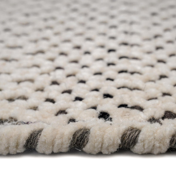 Capel Rugs Dramatic Artisan Braid Design - Chic Vivid Style With Subtle Pointillism For Modern Elegance Foggy Day, Grey 80% Nylon,17% Wool,3% Other Fibers 0027xs03000500310