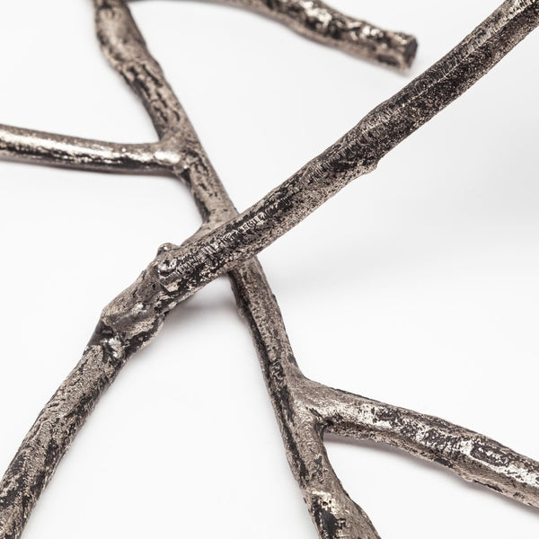 Mercana Vine Distressed Metal Candle Holder with Creeper Design – Elegant Centerpiece for Any Occasion Silver Metal 68415