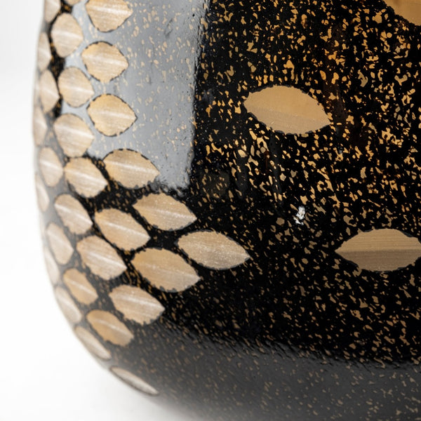 Mercana Mojave Glass Vase: Artful Modern Accent with Unique Metallic Detailing for Stylish Interiors Black/Gold Glass | 8H 69037