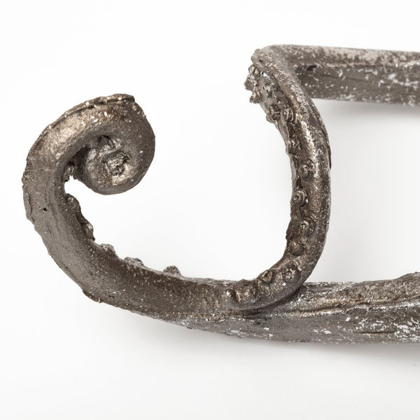 Mercana Strafford Coastal Decorative Octopus in Aged Silver-Pewter | Stylish Accent for Any Room Decor Silver Resin | 5H 57387