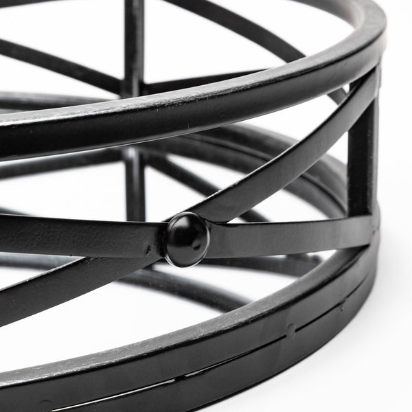 Mercana Piers Elegant Round Metal Trays with Mirrored Base for Stylish Home Décor and Organization Solutions 67237