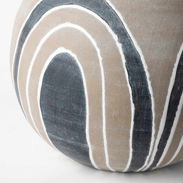 Mercana Cove Compact Ceramic Vase with Organic Texture for Modern and Boho Decor – Effortless Style Upgrade 68905