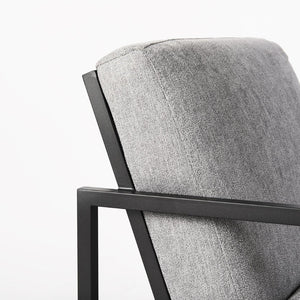 Mercana Armelle Modern Accent Chair with Industrial Design - Stylish Comfort for Living Room or Office Use 69453
