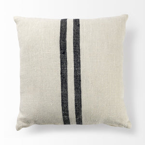 Mercana Sandra Coastal-Inspired Decorative Pillow Cover for Modern Décor, Chic Soft Fabric with Zipper Closure 68870