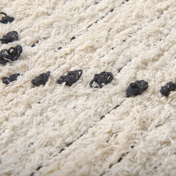 Mercana Calvert Hand-Woven Diamond Patterned Rug – Versatile Cotton Design for Timeless Home Decor Style 69498