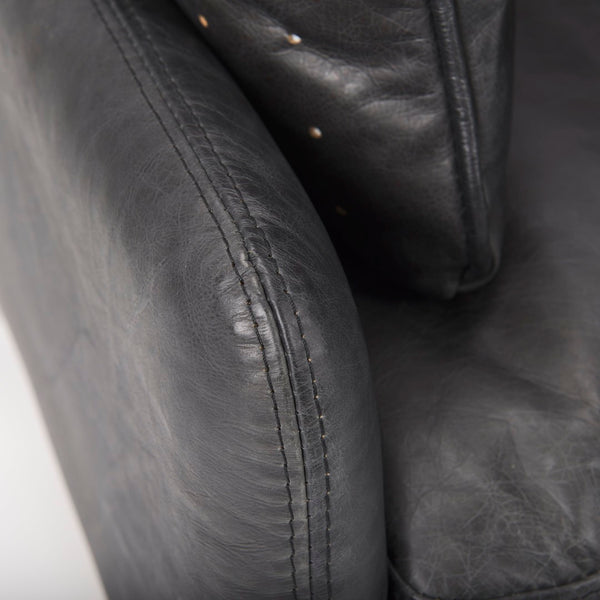 Mercana Cochrane Luxurious Top-Grain Leather Accent Chair for Modern Interiors - Comfortable & Stylish Design 69626