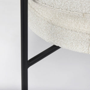 Mercana Amelia Elegant Upholstered Accent Chair with Sturdy Frame – Modern Seating for Any Space 69839