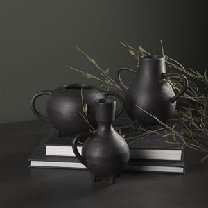 Mercana Cyrus Matte Black Spherical Vase with Flute Design – Sculptural Elegance for Modern Interiors Black Ceramic | 8H 69157