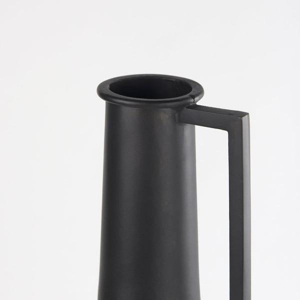 Mercana Aubrey Small Black Iron Flower Vase - Elegant Sculptural Décor for Modern Interiors and Events Antique Black Metal| 24H 69859