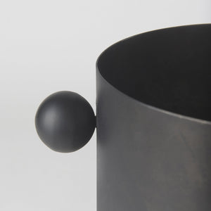 Mercana Juno Modern Contemporary Cast Iron Vase in Matte Gold – Ideal for Fresh Flowers & Home Decor Antique Black Metal | 8.5H 69871