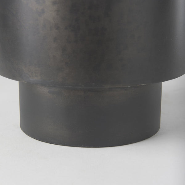 Mercana Juno Modern Contemporary Cast Iron Vase in Matte Gold – Ideal for Fresh Flowers & Home Decor Antique Black Metal | 8.5H 69871