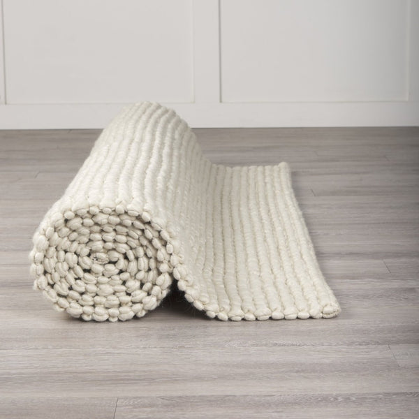 Mercana Katya Braided Cream Rug – Handcrafted Soft Texture for Modern Farmhouse, Transitional, and More 69713