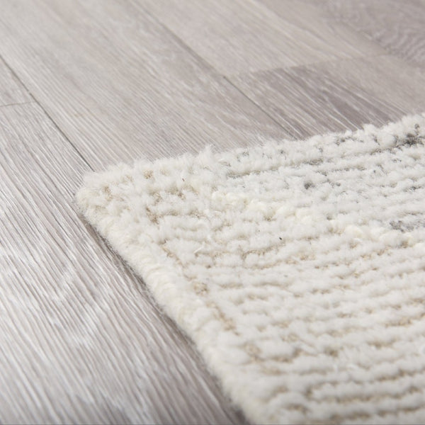 Mercana Kolt Handwoven Wool Area Rug with Modern Neutral Geometric Design for Cozy Living Spaces Gray & Beige | 8 x 10 69769