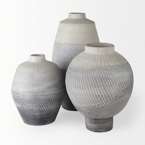 Mercana Blume Ceramic Vase – Elegant Off-White & Gray Textured Design for Contemporary Home Decor Ombre | Small 70073
