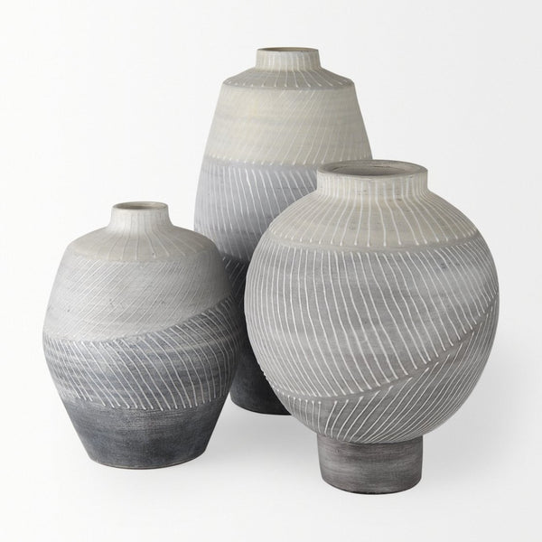 Mercana Blume Ceramic Vase – Elegant Off-White & Gray Textured Design for Contemporary Home Decor Ombre | Large 70074