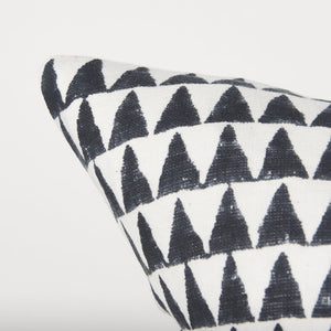 Mercana Jolie Square Decorative Pillow Cover with Modern Arrowhead Print for Stylish Home Accents Cream/Black | 22x22 70309