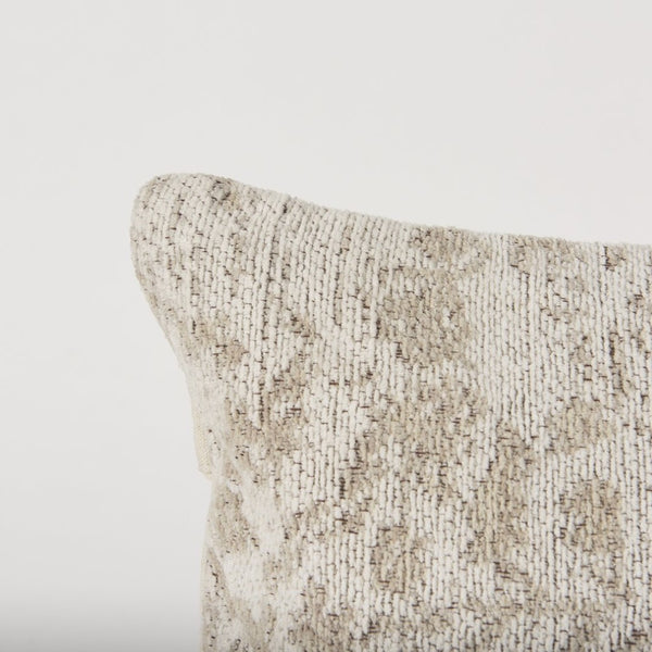 Mercana Khloe Lumbar Pillow Cover – Elegant Textured Design for Sofas, Beds, and Accent Chairs in Neutral Tones 70344