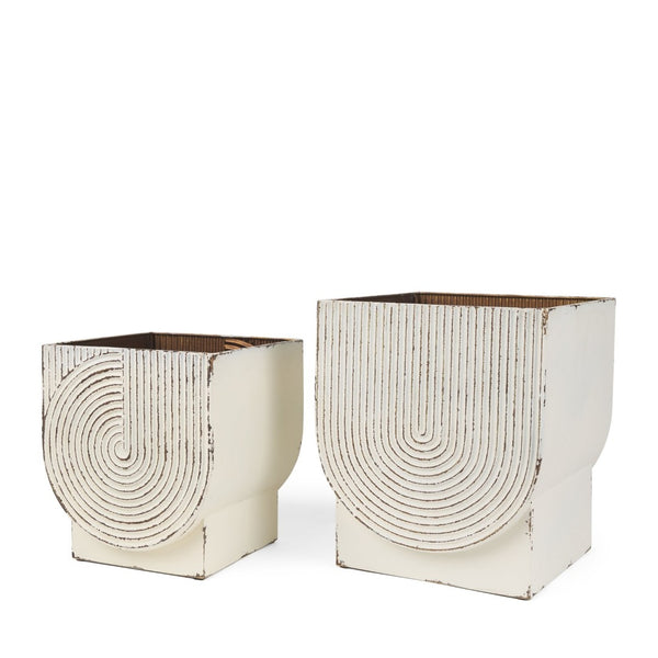 Mercana Medina Decorative Metal Planters Set of 2 in Off-White and Gold for Indoor or Outdoor Spaces Off White | Metal 70547