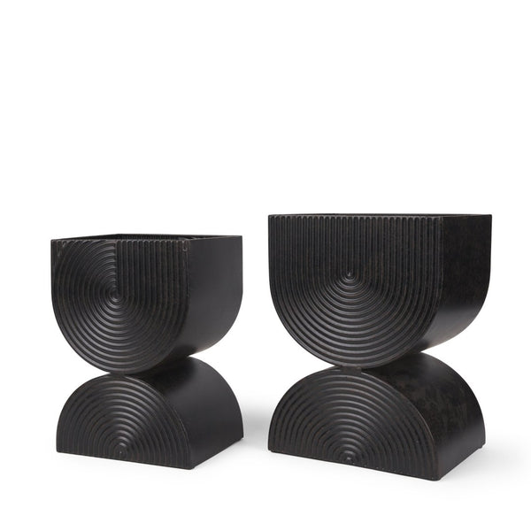 Mercana Medina Decorative Metal Planters Set of 2 in Off-White and Gold for Indoor or Outdoor Spaces Matte Black | 2 Tier 70552