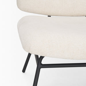 Mercana Nora Accent Chair – Timeless Mid-Century Modern Design with Soft Cushions and Stylish Metal Legs Cream | Black Metal 70684