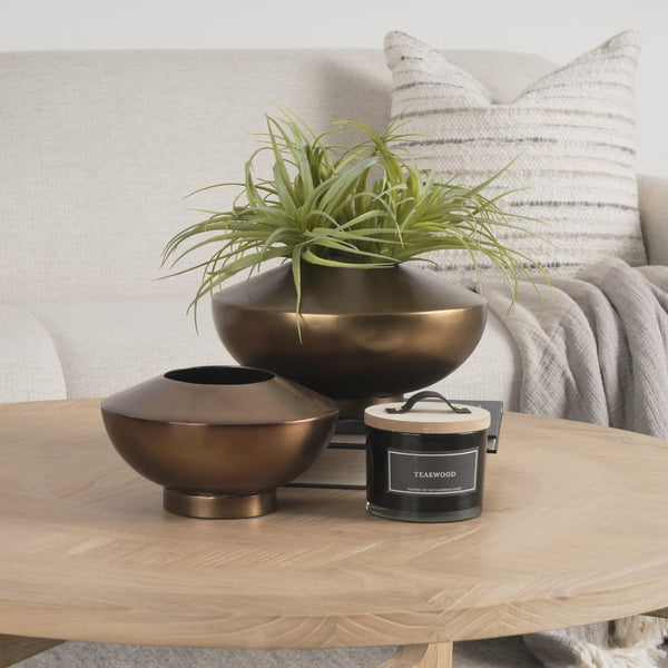 Mercana Quiana Large Gold Metal Vase - A Stunning Minimalist Accent for Modern Decor and Dried Botanicals Brushed Gold Metal | Medium 70663