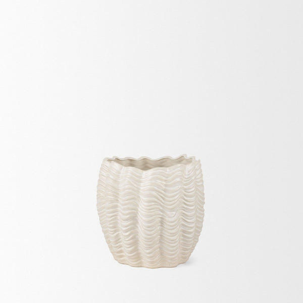 Mercana Velia Seashell-Inspired Sculptural Vase for Coastal Elegance - Perfect for Floral and Decorative Displays Cream | Ceramic | Short 70987