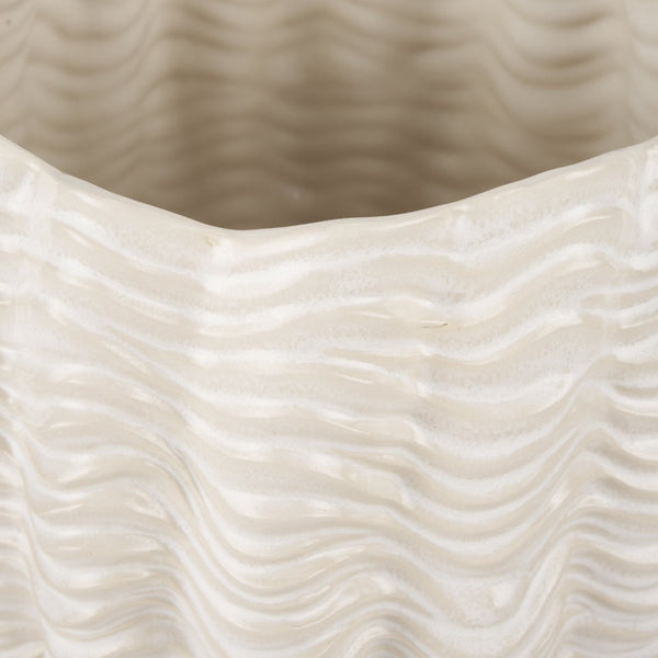 Mercana Velia Seashell-Inspired Sculptural Vase for Coastal Elegance - Perfect for Floral and Decorative Displays Cream | Ceramic | Short 70987
