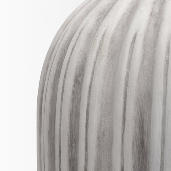 Mercana Ummi Handcrafted Ceramic Vase with Textured Grooves – Artisanal Elegance for Timeless Decor 70997