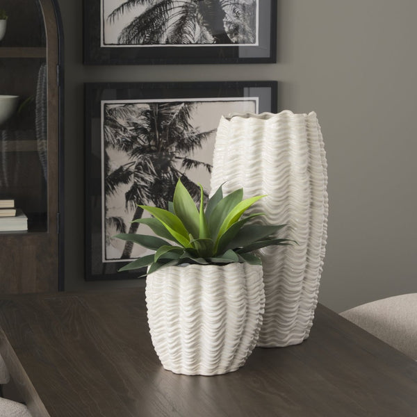 Mercana Velia Seashell-Inspired Sculptural Vase for Coastal Elegance - Perfect for Floral and Decorative Displays Cream | Ceramic | Tall 70988