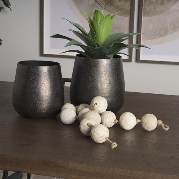 Mercana Quade Textured Gold Planter – Sculptural Heavy Cast Aluminum Decor for Indoor Spaces and Botanicals Antiqued Gold | Metal | Small 70665