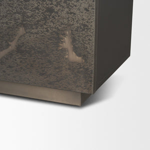 Mercana Roxdale Accent Cabinet - Unique Iron Craftsmanship with Modern Design for Stylish Storage Solutions 71073