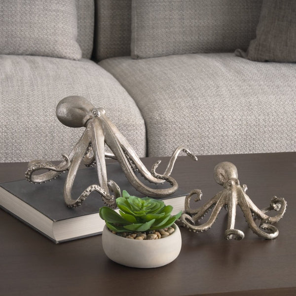 Mercana Strafford Coastal Decorative Octopus in Aged Silver-Pewter | Stylish Accent for Any Room Decor Silver Resin | 5H 57387