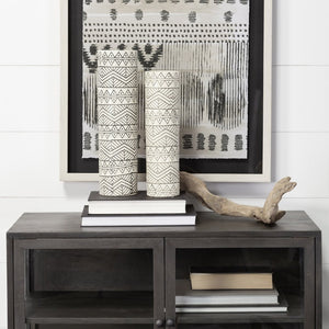 Mercana Uhura I Stylish Geometric Patterned Vase for Modern Interiors – Perfect for Florals or Decor Cream/Black Ceramic | 14H 68623