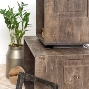 Mercana Simul Add-on Shelf Bracket for Stackable Shelving – Durable Metal Connector for Custom Layouts Gun Metal Gray | Small 50319