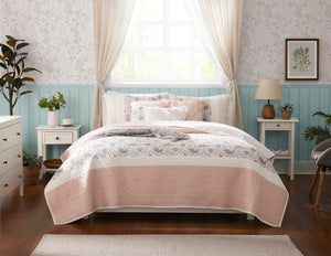 English Elm 6 Madison Park Dawn Cotton Percale Reversible Quilt Set with Paisley Pintuck Lace Trim King/Cal King Blush 17.72 L x 22.83 W x 7.09 H B035129025