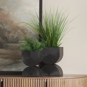 Mercana Medina Decorative Metal Planters Set of 2 in Off-White and Gold for Indoor or Outdoor Spaces Matte Black | 2 Tier 70552