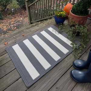 Capel Rugs Timeless Striped Rug - Versatile Indoor/Outdoor Décor For Modern Living Spaces And Patios Gray, White 100% Polypropylene 0160xs08001100330