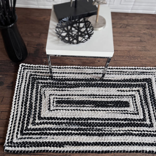 Capel Rugs Crafted Cotton Chenille Rugs – Soft, Plush Texture With Durable Wool-blend For Modern Rustic Charm Black White, White 88% Cotton,12% Wool 0165qs00240036300