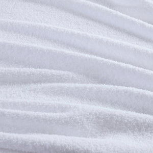 English Elm 1 Lightweight Down Alternative Twin Blanket with Satin Trim, Microfiber Cover, 13oz Filling, Quilted White 15.75 L x 14.96 W x 5.91 H B035P319570