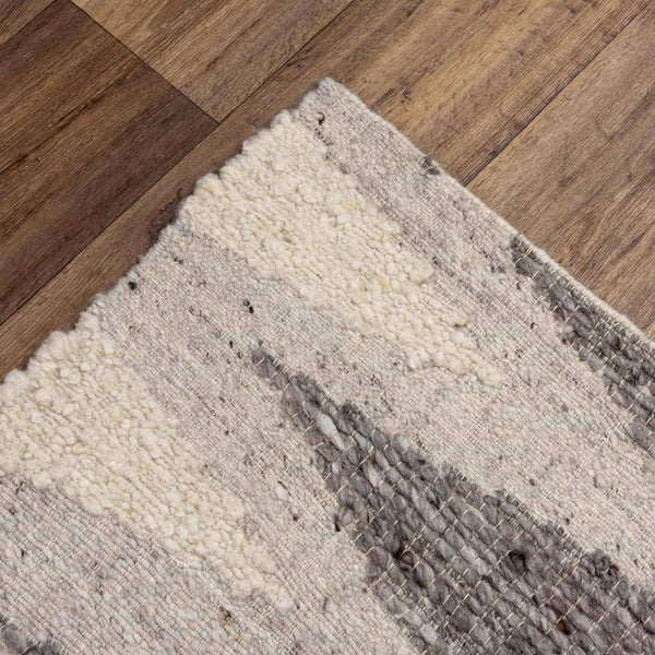Alora Decor Taos Hand‑Woven Gray Dhurrie Rug — Hand‑Spun Wool/Cotton Blend, Serged Edges, Neutral Chic 5' x 7'6" 02802810279330576