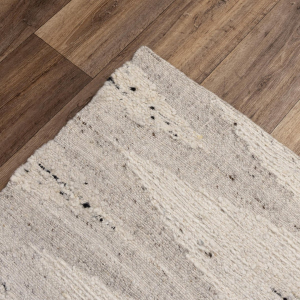 Alora Decor Taos Hand-Woven Ivory Dhurrie Rug — 90% Hand-Spun Wool, 10% Cotton, Soft Durable Transitional Texture 5' x 7'6" 02802810500370576
