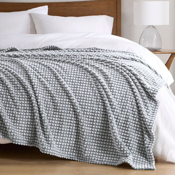 JLA Home Madison Park - Blanket Plush polyester grid-print throw, OEKO-TEX certified, lightweight year-round warmth & machine-washable comfort Grey MP51-8421