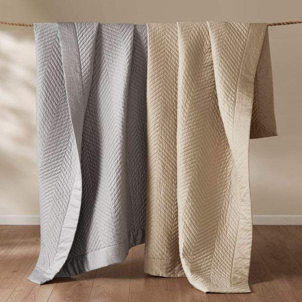 English Elm King Cotton Sateen Quilt Set Smooth Breathable Bedroom Layering Coverlet 3 Piece Linen B035P496599