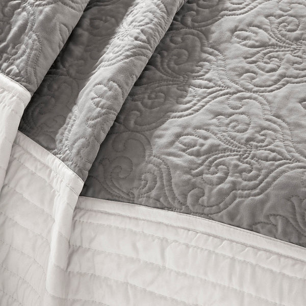 JLA Home Madison Park - 7 Damask Quilt Ensemble with Euro Shams & Throw Pillows — Hotel-Inspired, Breathable Cotton-Rich Comfort 90 L x 90 W x 0.25H MP13-1741